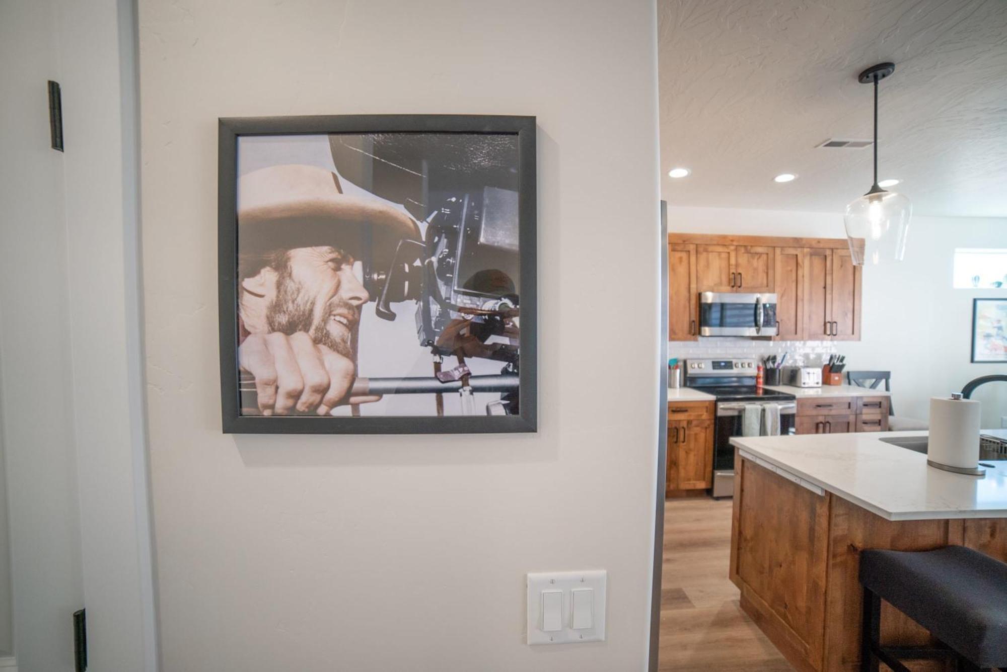 Hollywood Hangout - New West Properties Kanab Extérieur photo