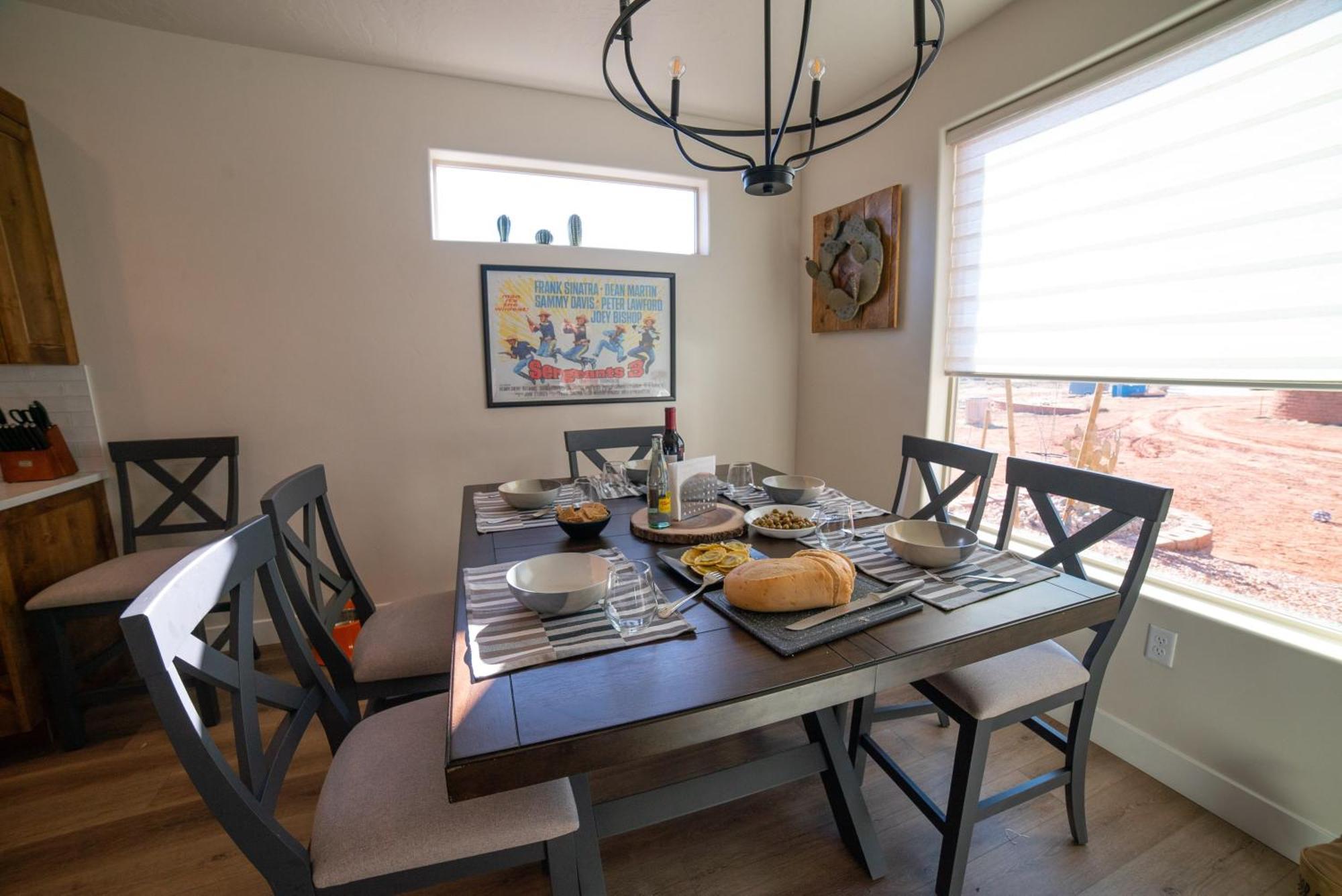 Hollywood Hangout - New West Properties Kanab Extérieur photo
